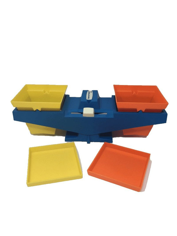 Measure solids or liquids with this durable, brightly colored, elementary balance by Classroom Products. Two removable hoppers with lid/tray are graduated in 100mL (1/2 cup) increments with a capacity of 500mL (1 pint). 